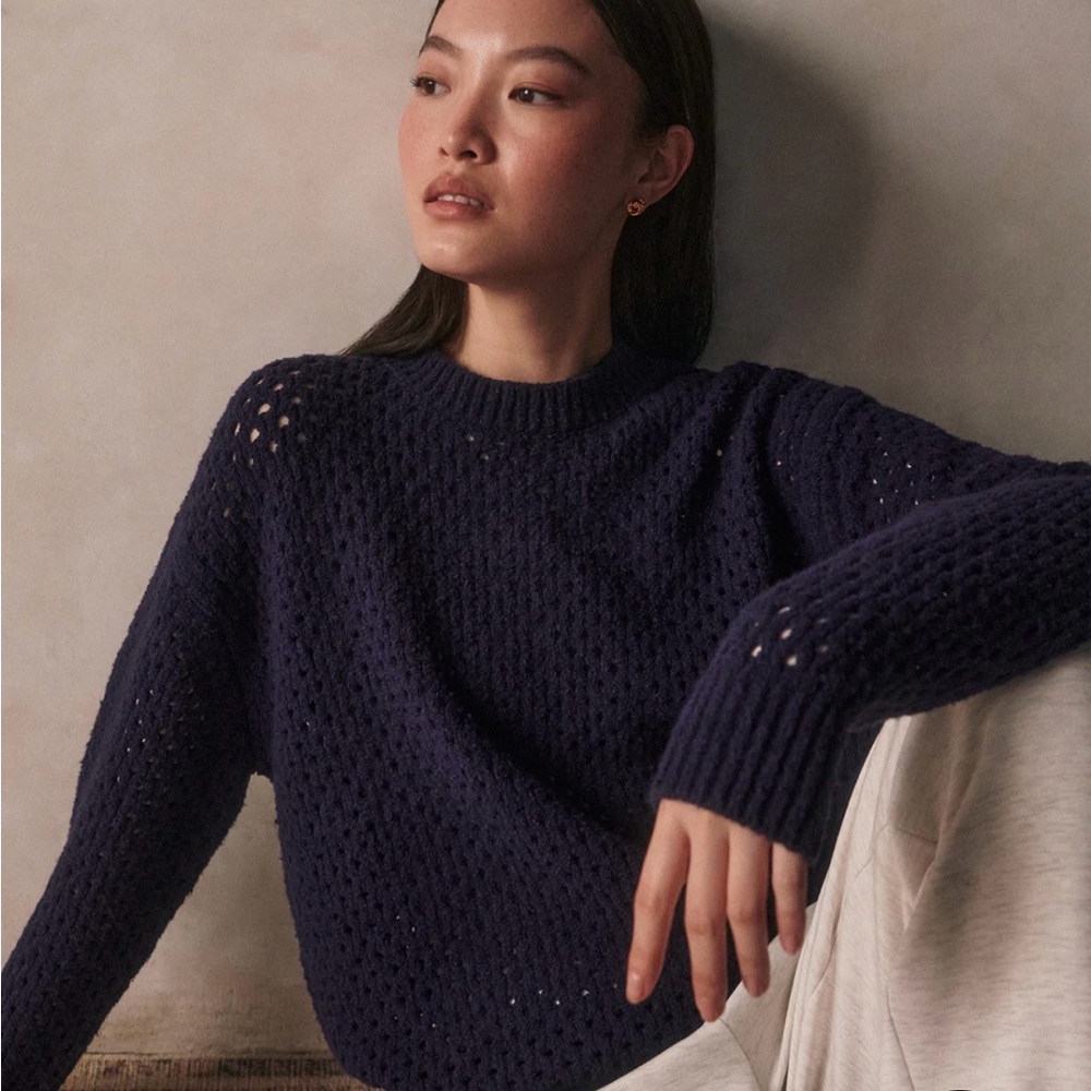 $148 Retail Varley Grady Boucle Oversized Knit Sweater Navy Blue S NWT